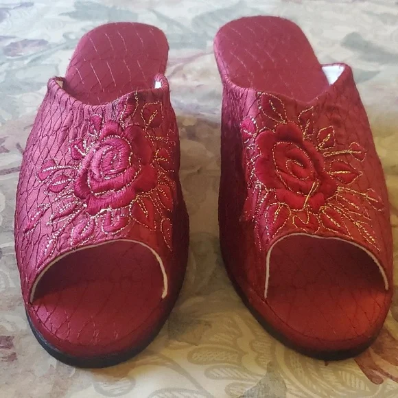 Brand new slippers for woman dressy - Picture 7 of 7